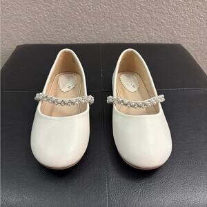 Tip Top Kids Girls Flats White Dress Shoes with Pearl Accent Strap Size 1